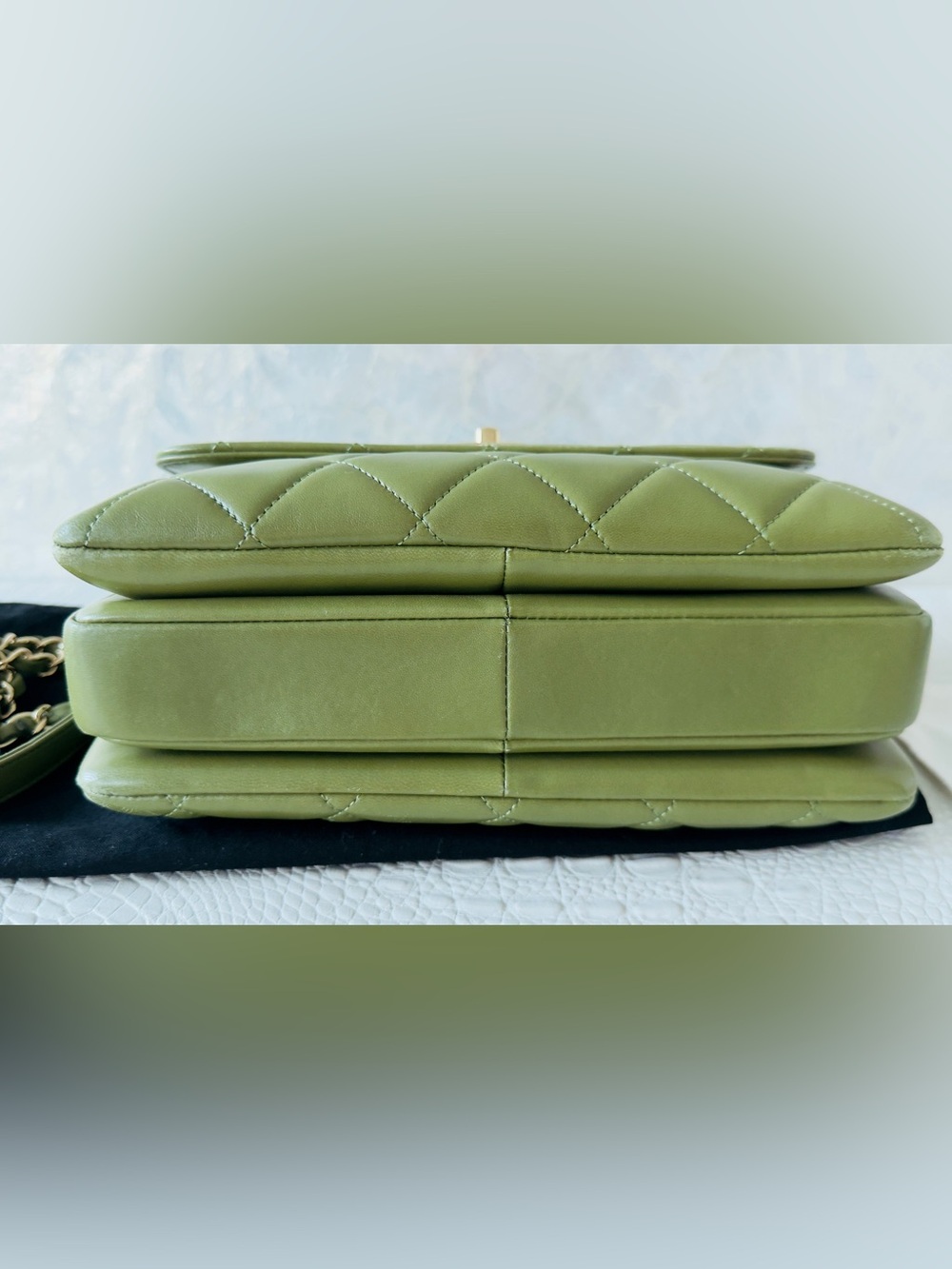 CHANEL Trendy CC Top Handle Olive Green Quilted Shoulder Bag with Gold Hardware - Picture 9 of 17